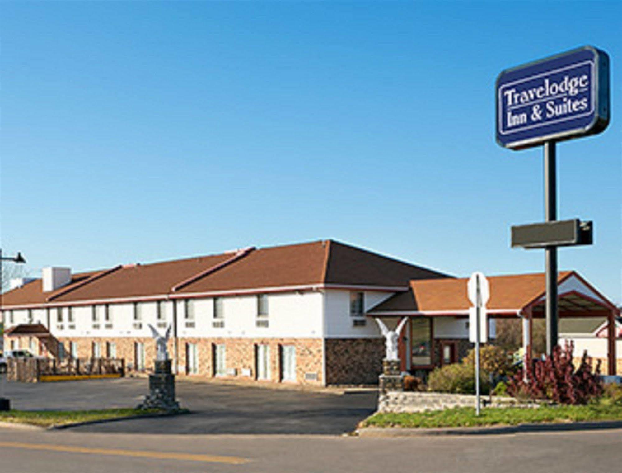 Travelodge Inn & Suites By Wyndham Muscatine Exteriér fotografie